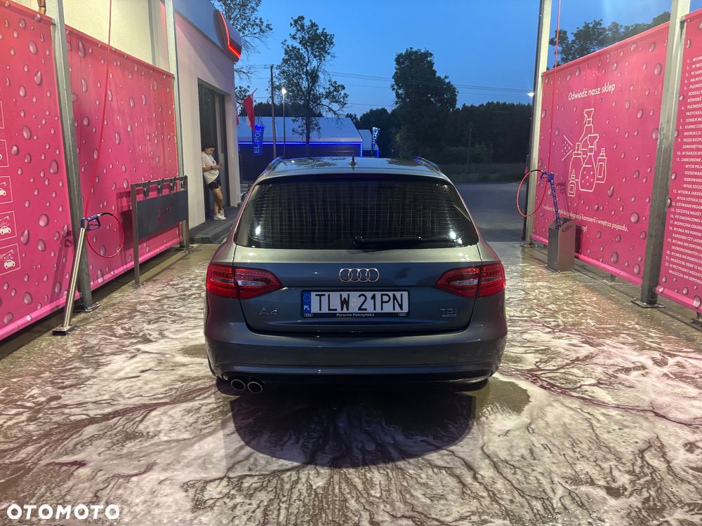 Audi A4 Avant 2.0 TDI Quattro S tronic - 3