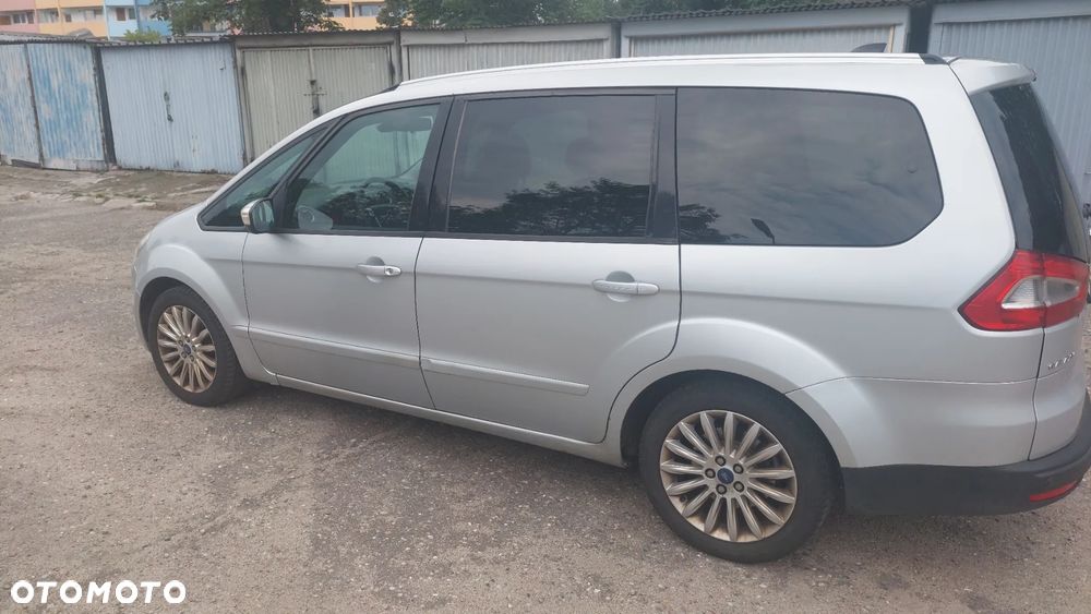 Ford Galaxy - 4