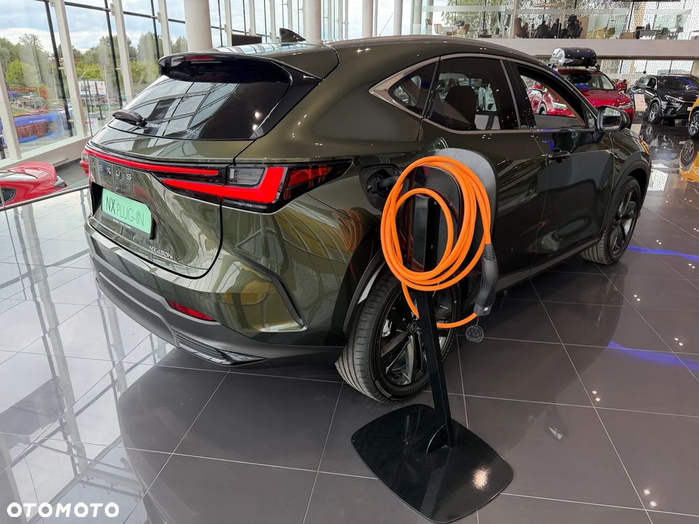 Lexus NX - 4