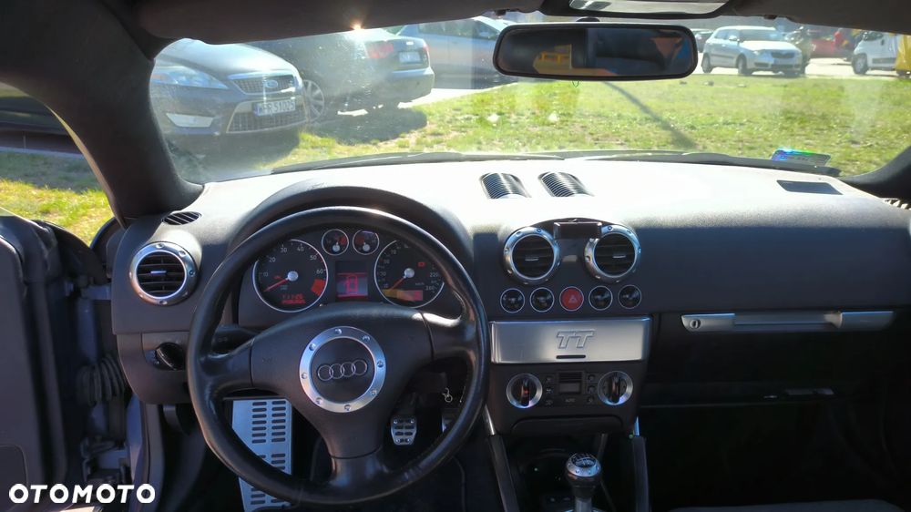 Audi TT Coupé 1.8T - 10