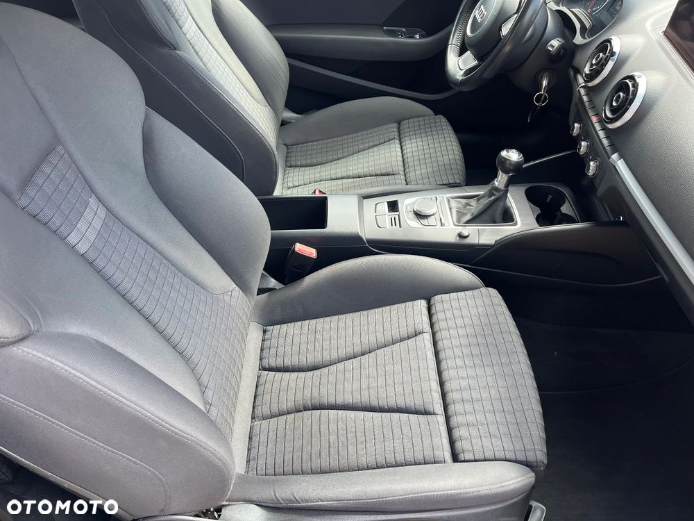 Audi A3 3-drzwiowe 1.4 TFSI S line Sportpaket - 7
