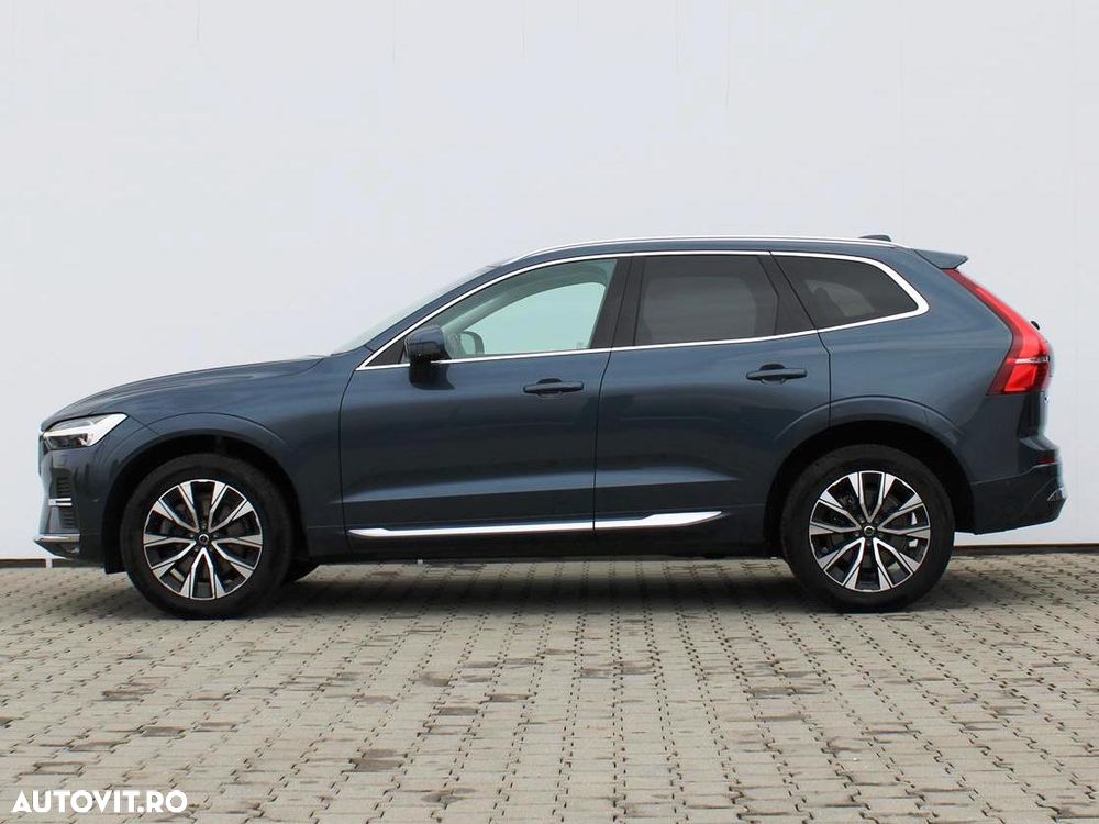 Volvo XC 60 B4 D AWD Plus Bright - 2