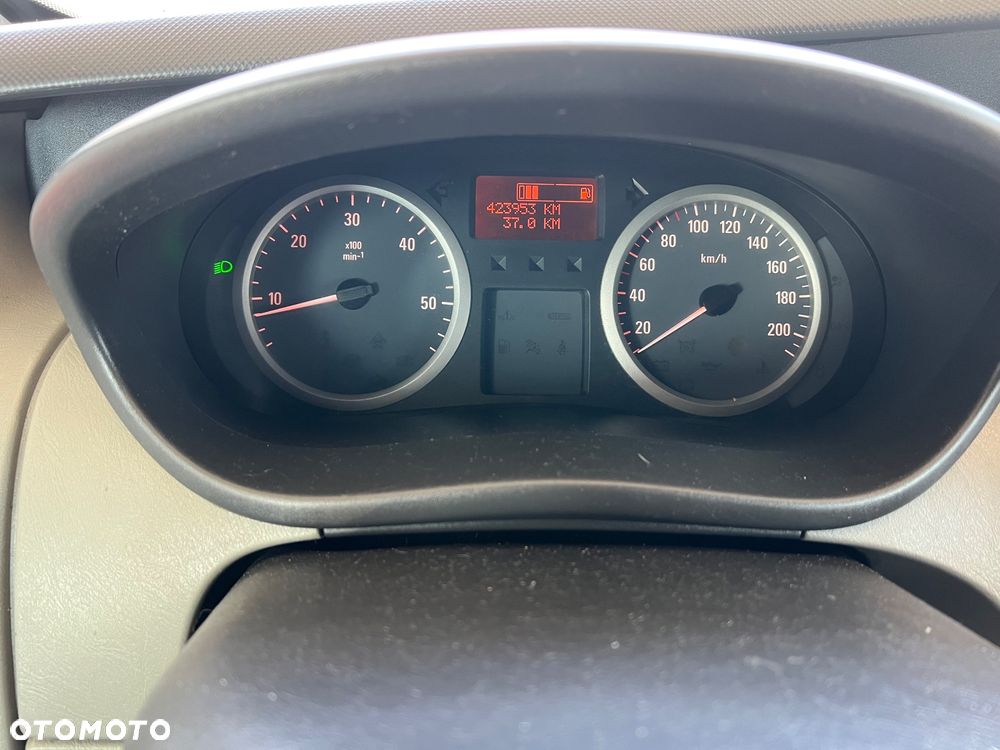 Opel Vivaro L2H1 2.9t - 8