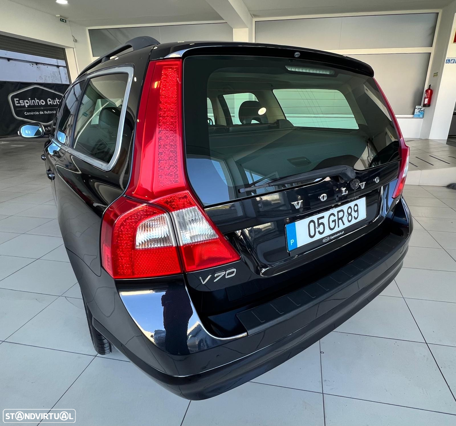 Volvo V70 2.4 D5 Summum - 12