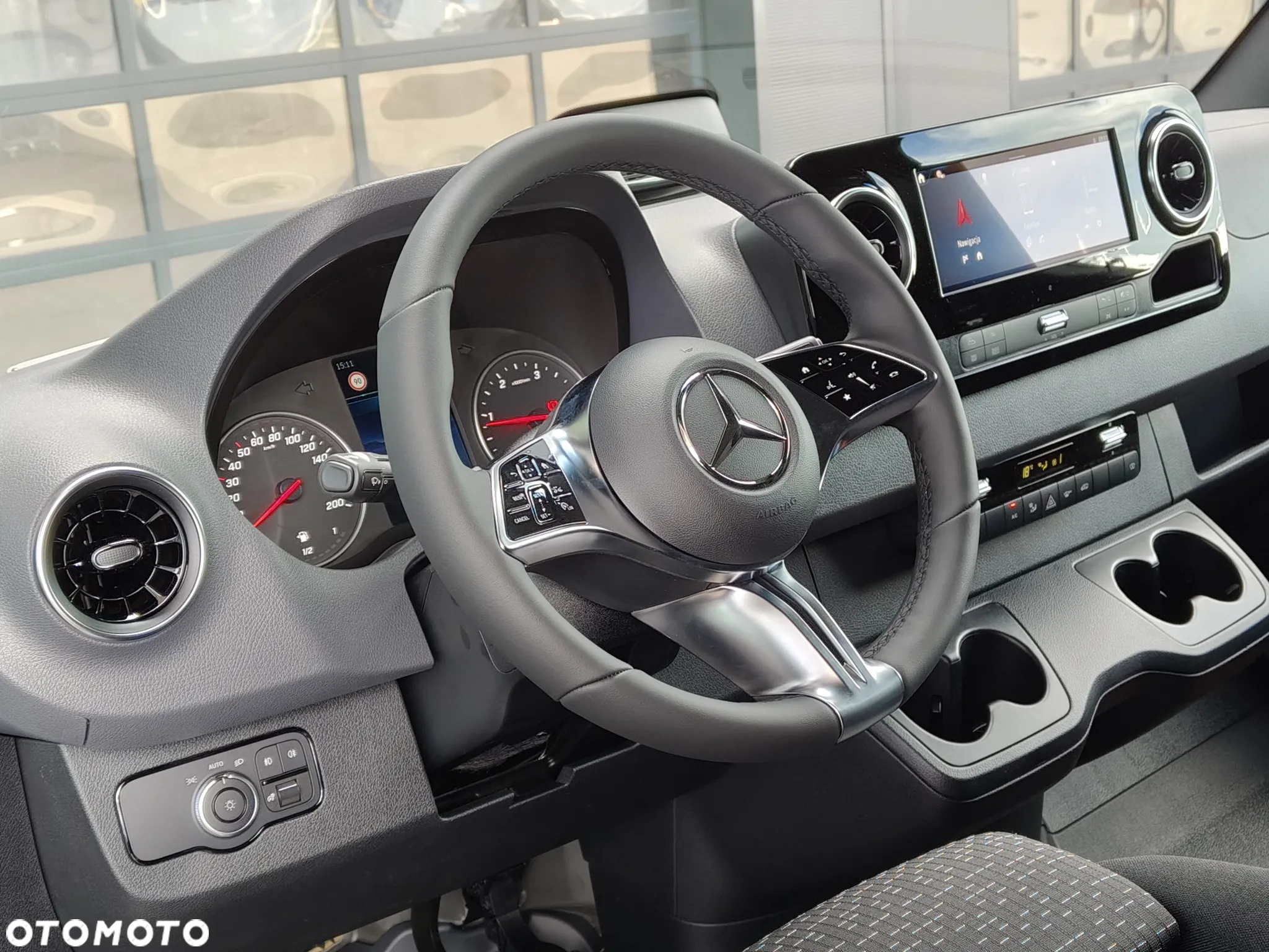 Mercedes-Benz Sprinter - 10