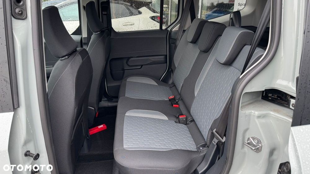 Ford Tourneo Courier - 14