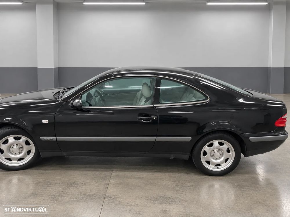 Mercedes-Benz CLK 230 Kompressor Avantgarde - 1