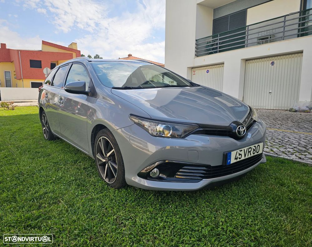 Toyota Auris Touring Sports 1.4 D-4D Comfort+Pack Sport - 2