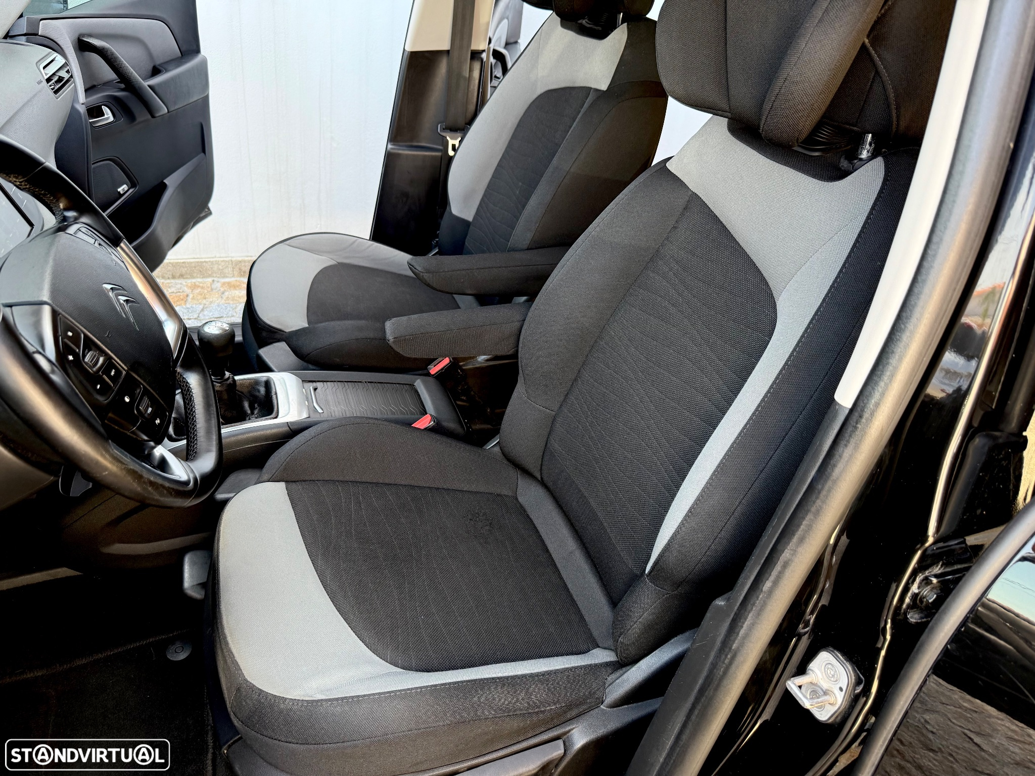 Citroën C4 Grand Picasso e-HDi 115 Intensive - 38