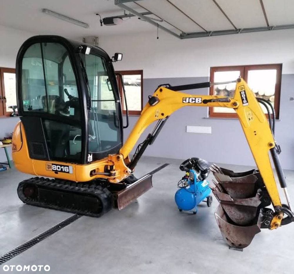 JCB 8016 - 8