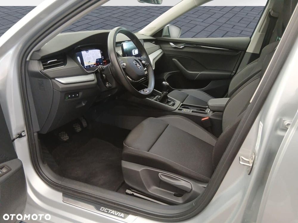 Skoda Octavia 2.0 TDI Business - 11