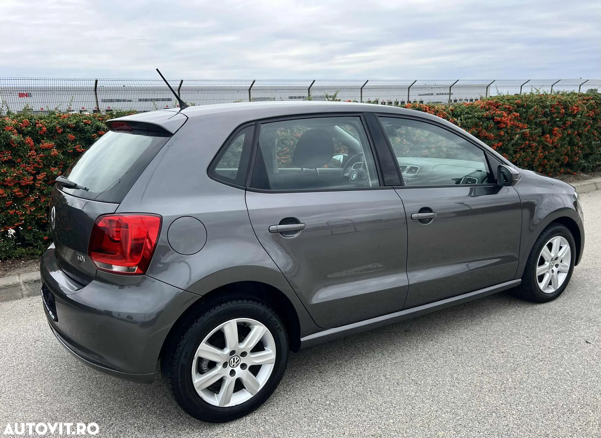 Volkswagen Polo 1.6 TDI DSG Highline - 15