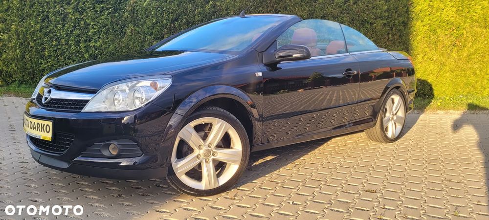 Opel Astra TwinTop 1.8 Cosmo - 25