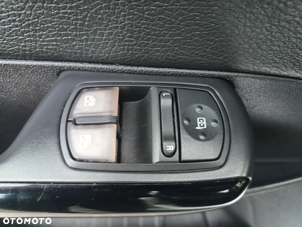 Opel Corsa 1.2 16V Cosmo S&S - 21