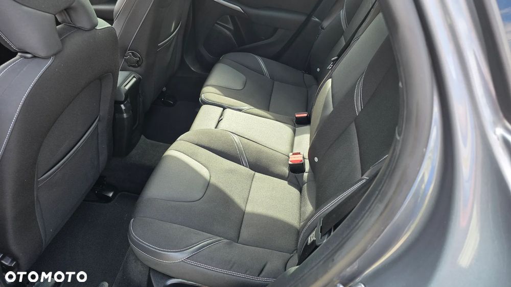 Volvo V40 D2 Kinetic - 16