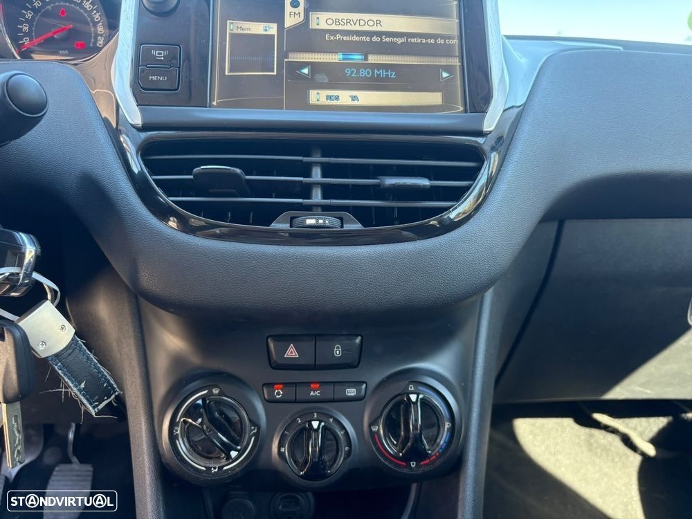 Peugeot 208 82 VTI Active - 16