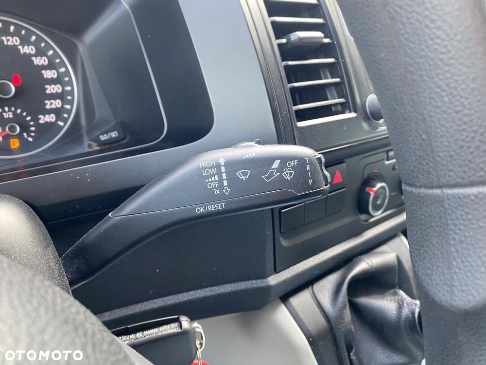 Volkswagen Transporter L2H1 - 23