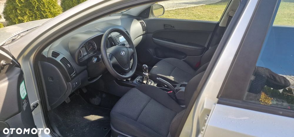 Hyundai i30 1.6 CRDi FIFA WM Edition - 13