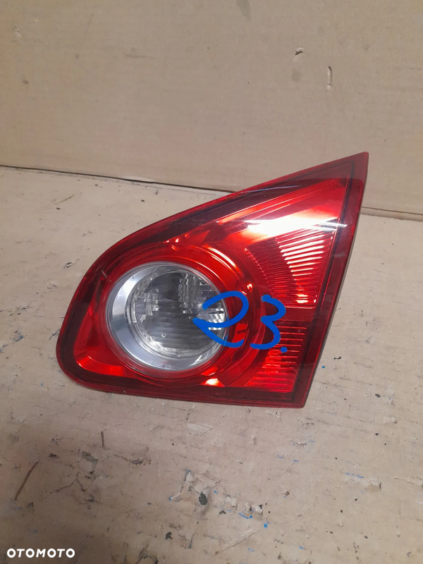 NISSAN QASHQAI I 1 J10 LAMPA TYLNA KLAPA PRAWA 08R