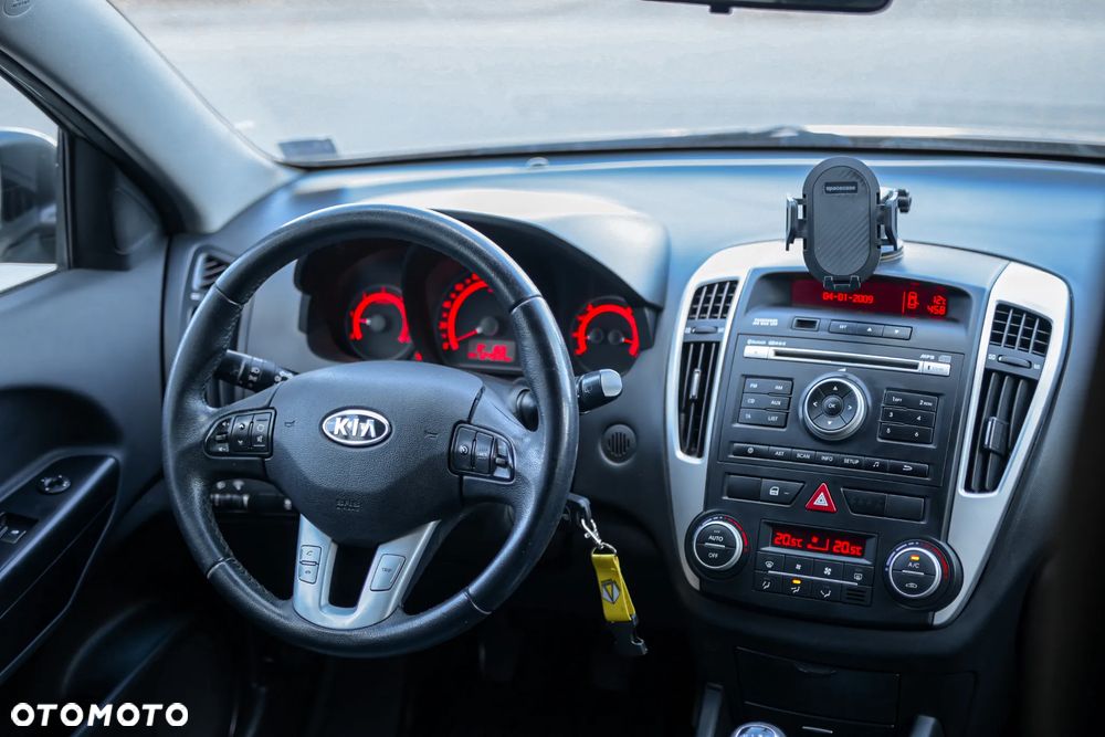 Kia Ceed 1.6 Crdi Comfort + - 7