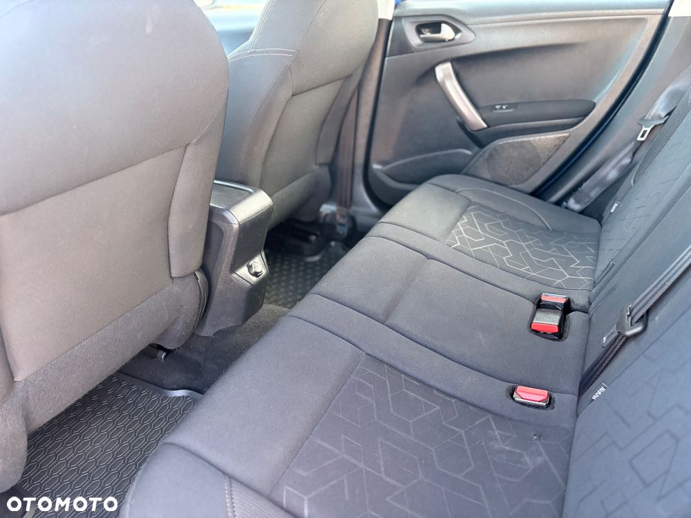 Peugeot 2008 120 VTI Allure - 19