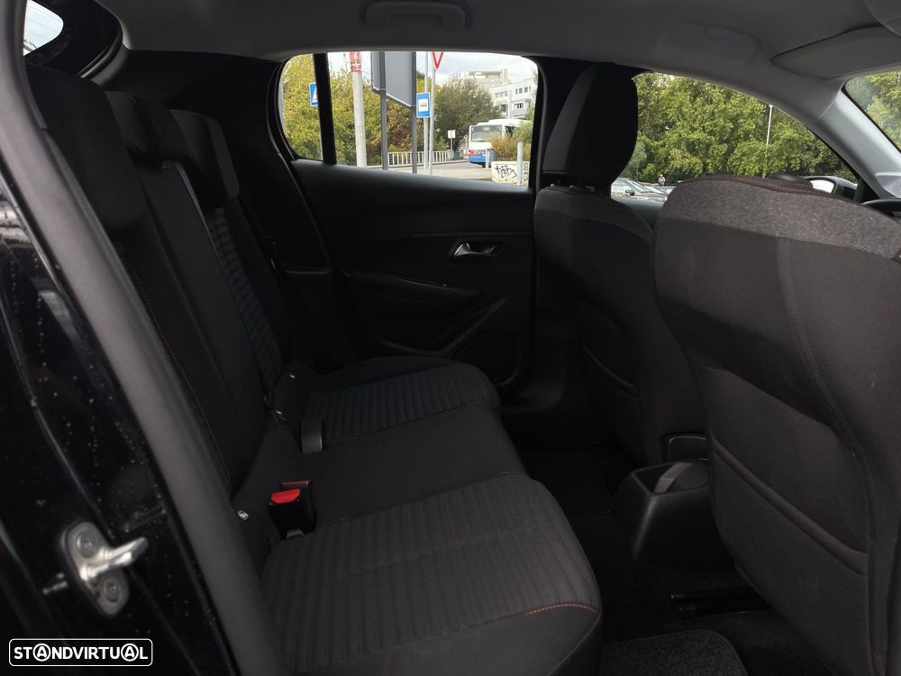 Peugeot 208 1.2 PureTech Active - 46