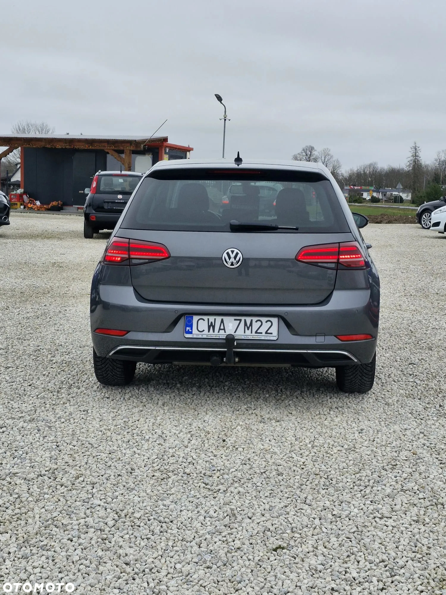 Volkswagen Golf - 6
