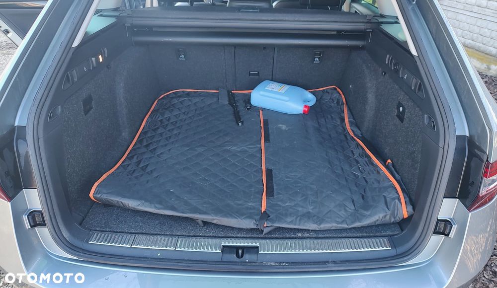 Skoda Superb 2.0 TDI 4x4 L&K DSG - 15