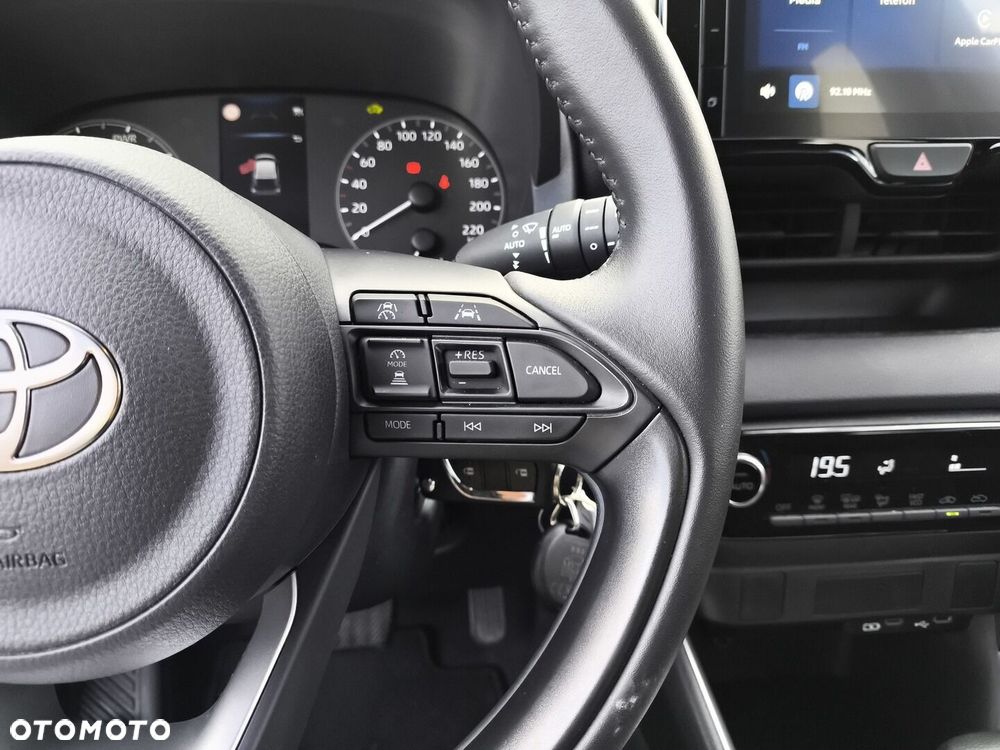 Toyota Yaris - 18