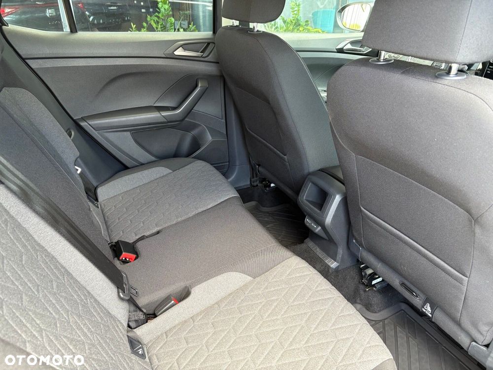 Volkswagen T-Cross - 16