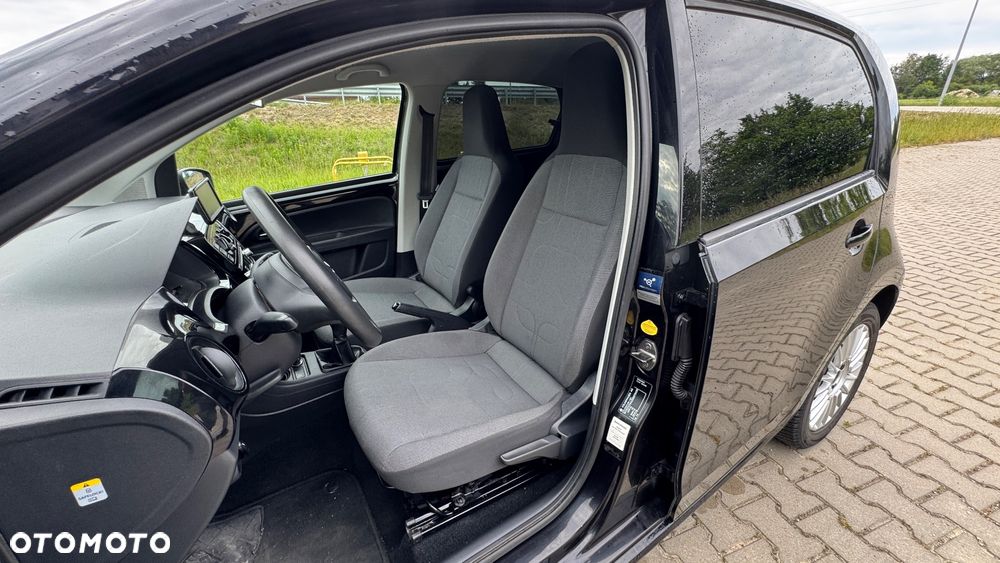Volkswagen up! - 14