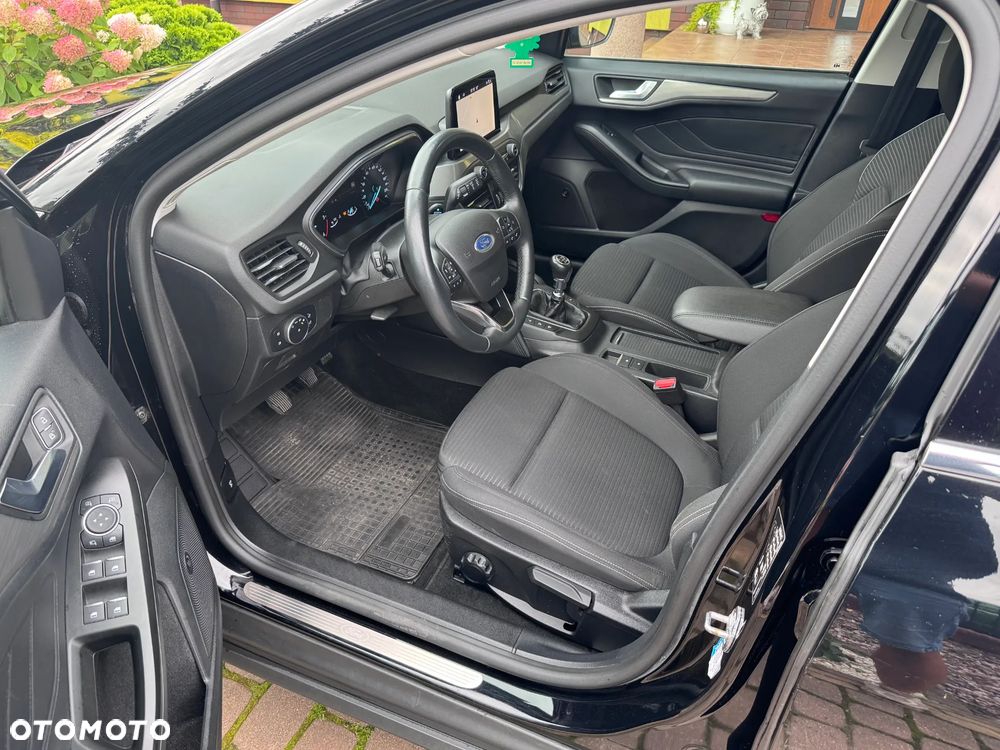 Ford Focus - 8