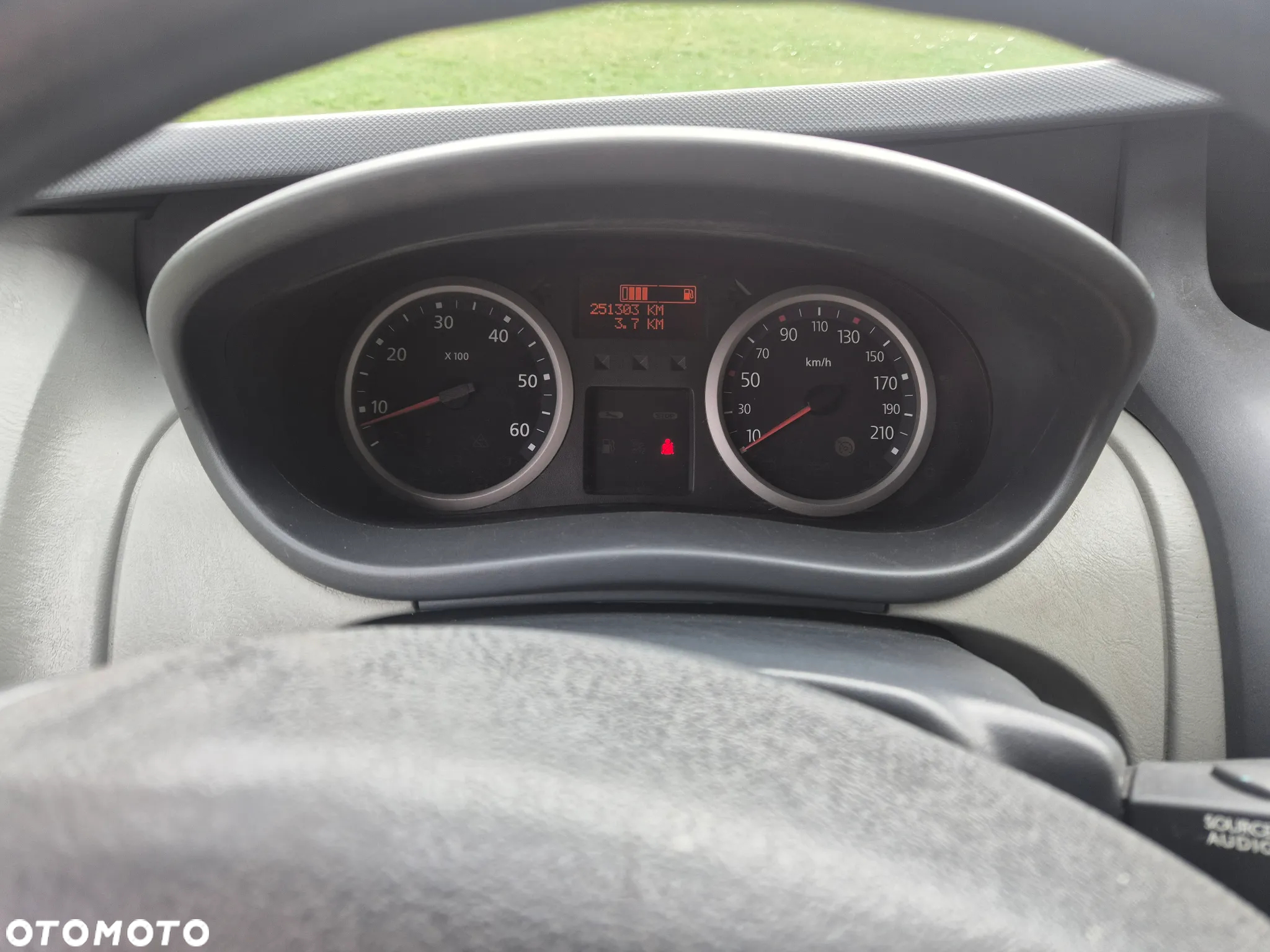 Renault Trafic - 12
