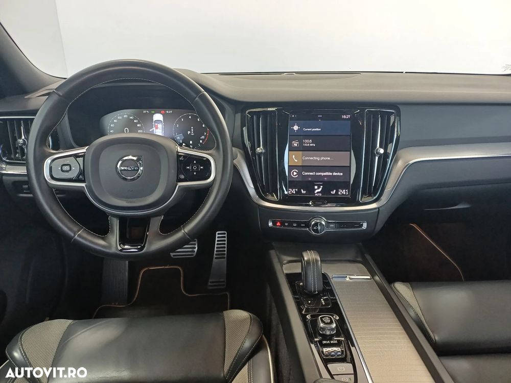 Volvo S60 B4 MHEV AT Plus Dark - 8