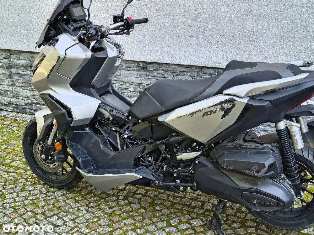 Honda X-ADV - 30