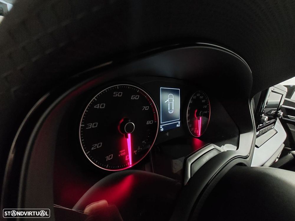 SEAT Arona 1.0 TSI FR - 29