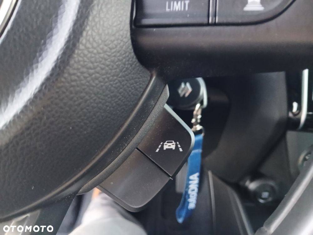 Suzuki Swift 1.2 Dualjet SHVS Premium Plus CVT - 12