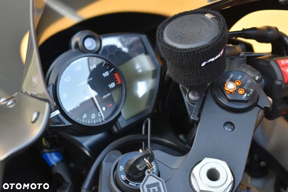 Yamaha R6 - 33