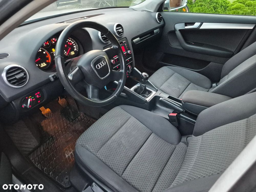 Audi A3 Sportback - 8