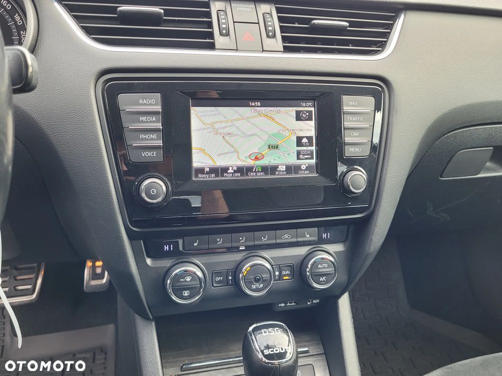 Skoda Octavia 2.0 TDI 4x4 DSG Scout - 30