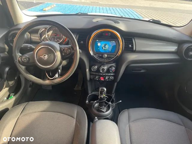 MINI Cooper Standard - 7