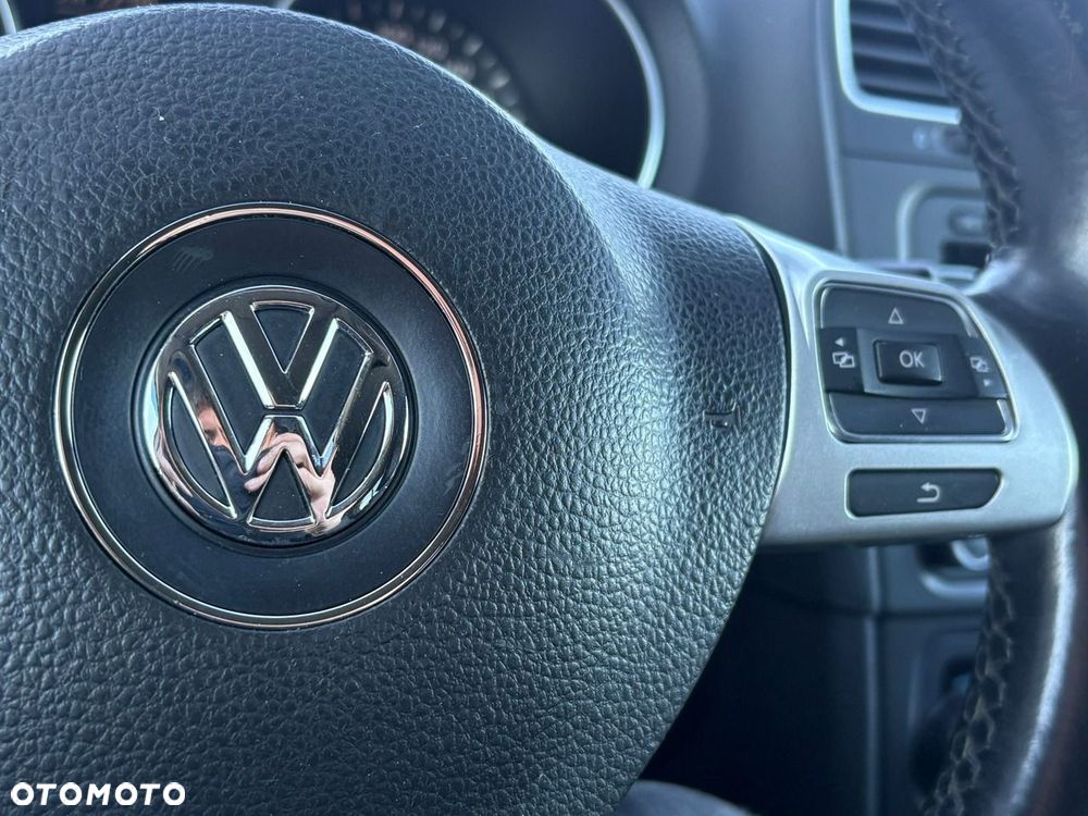 Volkswagen Golf - 27