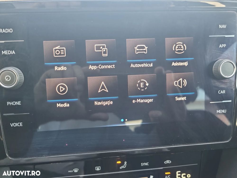 Volkswagen Passat - 19