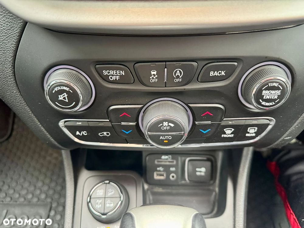 Jeep Cherokee 3.2 V6 Pentastar Active Drive Lock Autom Trailhawk - 14