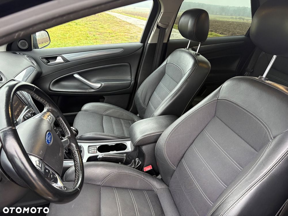 Ford Mondeo 2.0 TDCi Champions Edition - 8