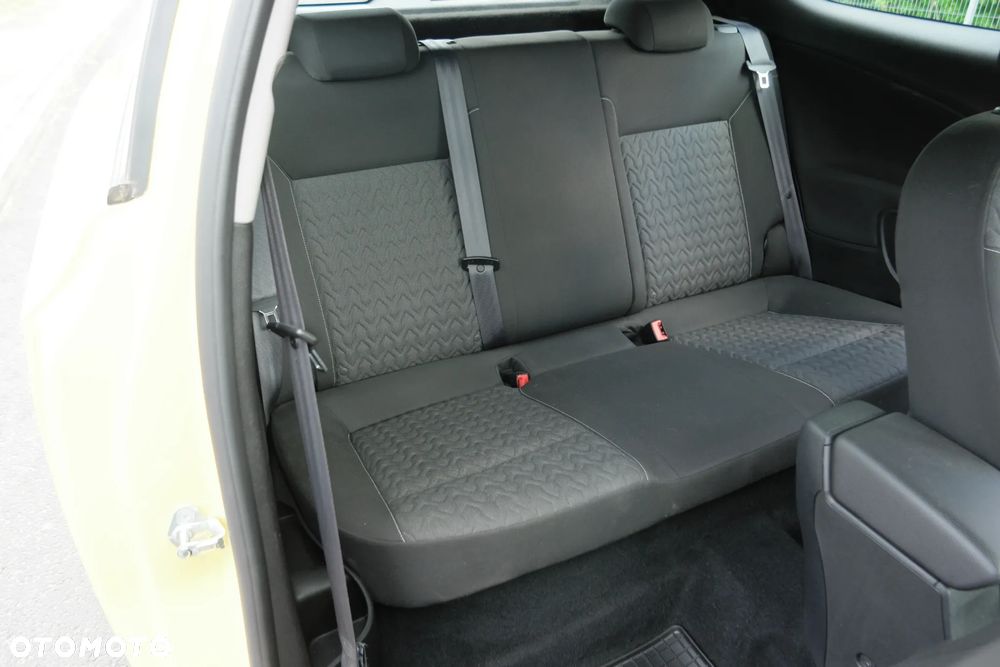 Opel Astra - 23