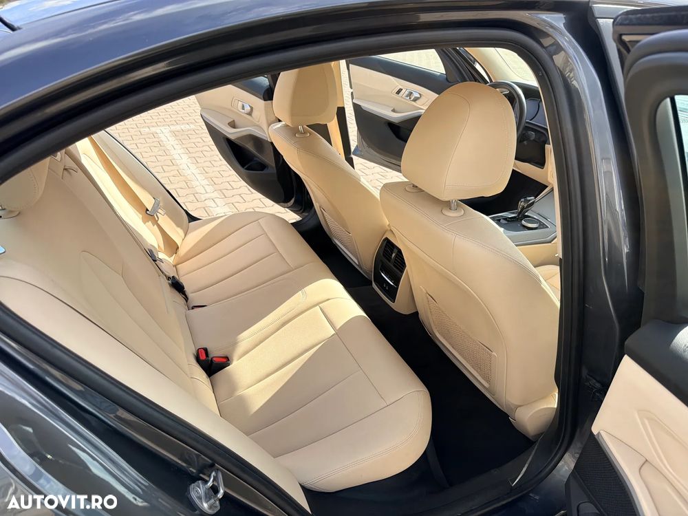 BMW Seria 3 318d Aut. Advantage - 14