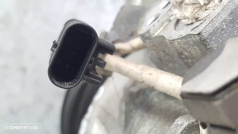 COMPRESSOR AR CONDICIONADO MERCEDES-BENZ CLASSE A 2013 - 4