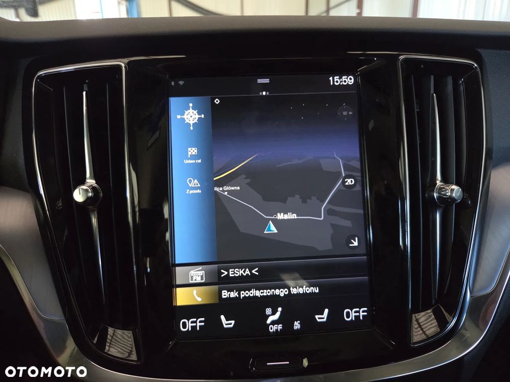 Volvo V60 D4 Geartronic Momentum - 16