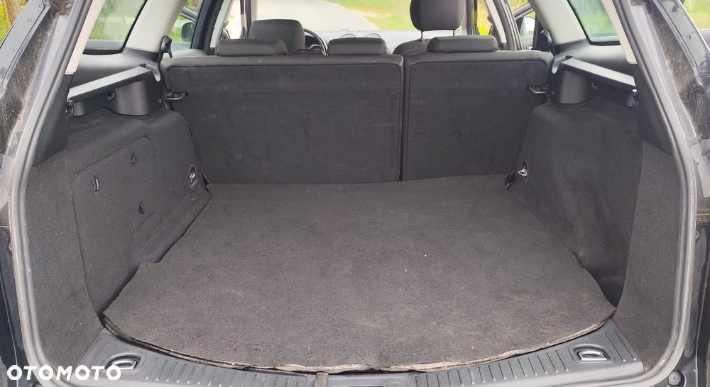 Ford Mondeo 2.0 Ghia X100 / X - 12